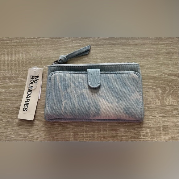 NWT … NO BOUNDARIES “Tie-Dye Denim” Wallet - Picture 1 of 4